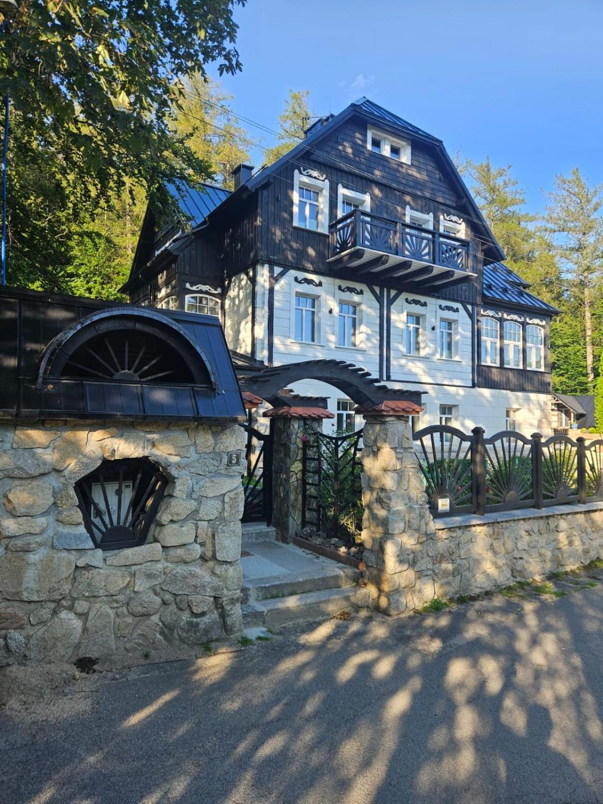 Residence Zielono Mi Шклярска-Поремба Экстерьер фото